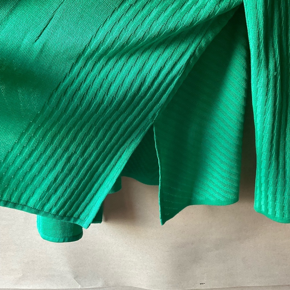 Ming Wang cardigan. Open front. Green. Size 1X - Picture 7 of 11
